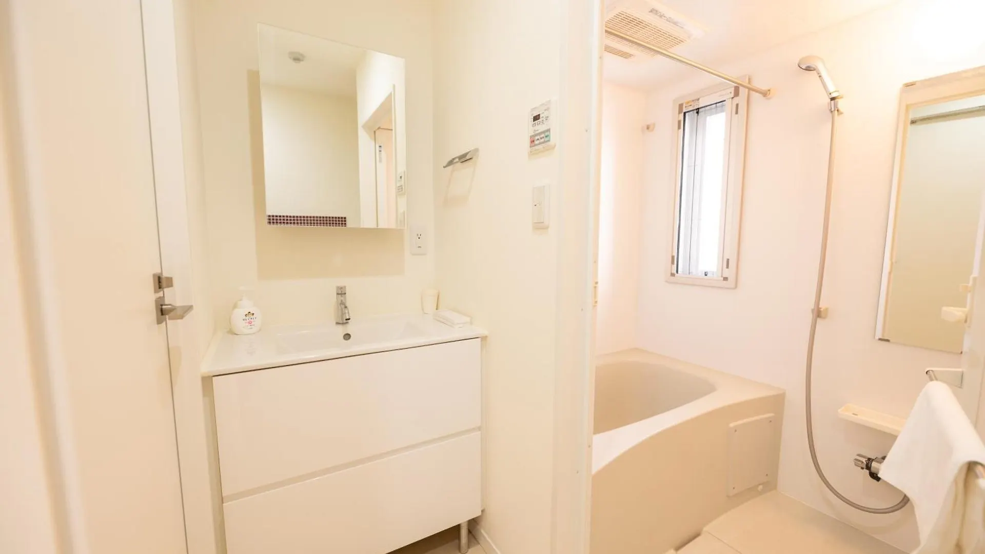 Base36 Apartment Tokyo 0*,